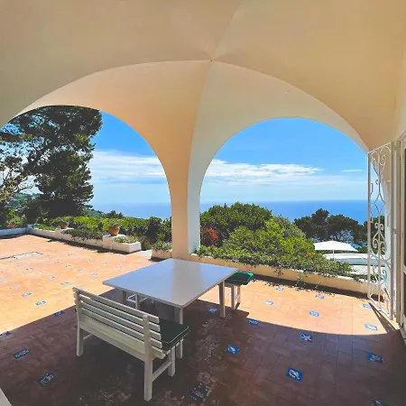 Il Carrubo Capri أناكابْري
