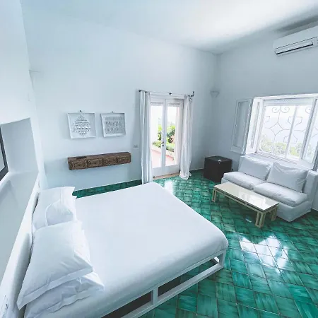 Il Carrubo Capri Country house