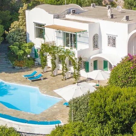 Il Carrubo Capri Country house *