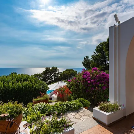 Il Carrubo Capri * Anacapri (Isola di Capri)