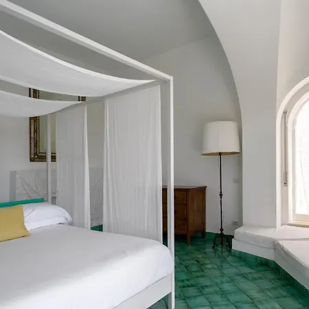 Il Carrubo Capri *